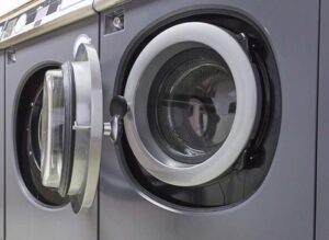 washing machine with the door ajar